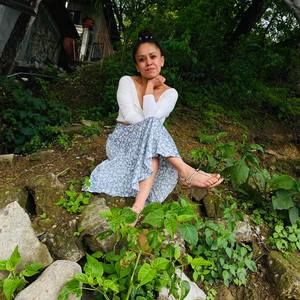 Meet your Posher, Marisol